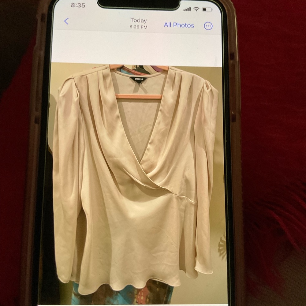 Express Cream Pleated Surplice Top XL